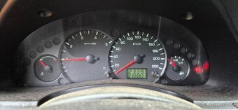 Ford connect 1.8 tddi rok 2009 230naj - 9