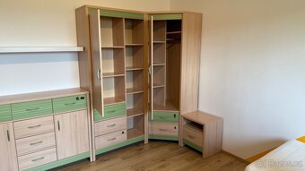Dětský pokoj – Skříně a postel - 9