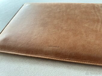 MacBook Pro 13" 2022 M2 / 8GB / 256GB - Vesmírně šedý - 9