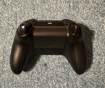 Prodám xbox one X 1tb limit edice scorpio + controller - 9