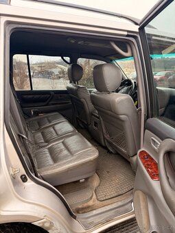 Toyota Land Cruiser 100 - 9