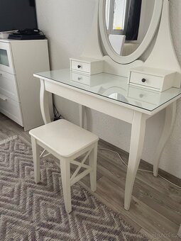 Kosmetický stolek IKEA - 9