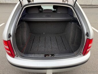 ŠKODA FABIA COMBI - 2.majitel - Nové STK - 127000km - 9