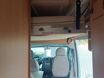Prodám originál vestavbu Adria - 9