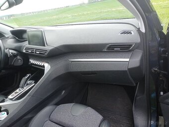 Peugeot 5008 - 9