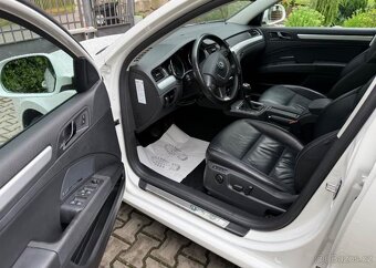 Škoda Superb 2,0TDi/125KW pravid.servis 4x4 nafta - 9