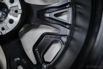 ORIGINÁLNÍ ALU KOLA BMW iX 275/40 R22 + LETNÍ PNEU - 9