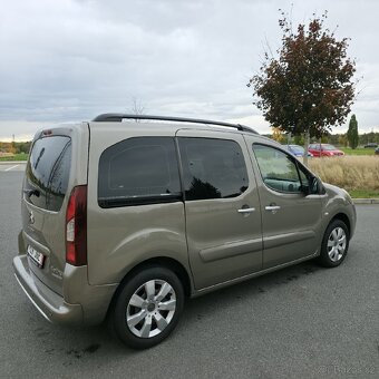 Citroën Berlingo 1.6 D / 84 k.w - 9