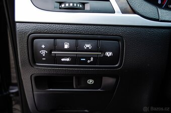 Hyundai Genesis 3.8 V6 GDi HTRAC - 9