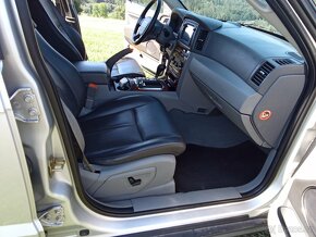 Jeep Grand Cherokee - 9