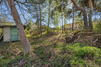 Stavební pozemek s chatou - Psáry - 9