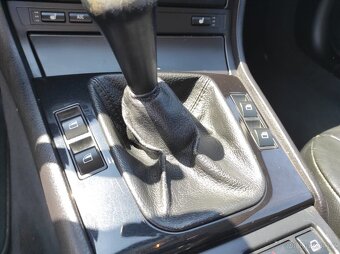 BMW Řada 3 320Ci 110kW 6 válec - 9