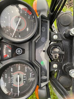 Yamaha YBR 125 2012 - 9