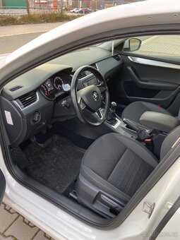 Poškozená Škoda Octavia 3 Facelift r.v.2017 - 9