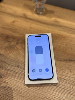 iPhone 15 Pro 256Gb Modrý Titan 88% - 9