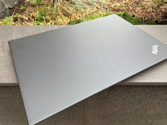 Lenovo ThinkPad T14s - CPU 10.gen / 16GB RAM / dotykové LCD - 9