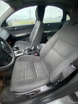 Volvo s40; 2.0 TDI (101 kW) - 9