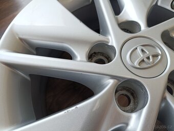 5x114,3 Toyota Auris 6Jx15 ET38 číslo alu HL47293 alu disky - 9