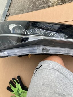 xenon xenon svetlo skoda superb iii 3 pravy B - 9