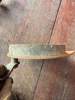 DKW - brzdový štít a osa. - 9