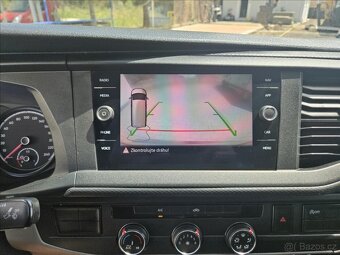 Volkswagen Transporter 2.0 L2H1 5 MÍST - 9