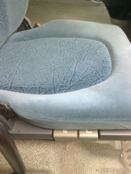 Sedačka – DAF LF – ORIGINAL – moc pěkný sedák – 995,-Kč - 9