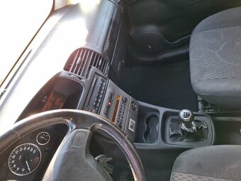 Opel Zafira 2.0 Diesel Klima 7 mist Model 2004 Nová Stk - 9