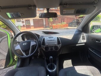 Hyundai i20,TOP NAJEZD, GARÁŽOVANÉ,74KW,1.4Benzin,STK - 9