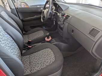 ŠKODA FABIA 1.2HTP 40kW 2005 POUZE 111TKM - 9
