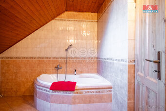 Prodej rodinného domu, 273 m², Strakonice, ul. U Hajské - 9