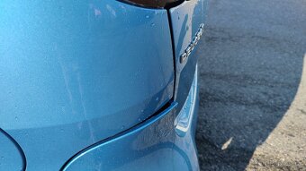 Peugeot iOn 2012 - 9