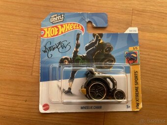 Hot Wheels - 9