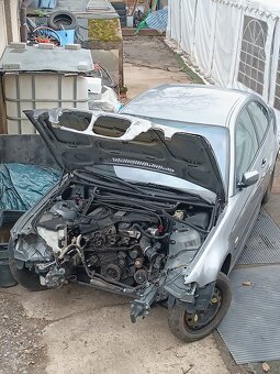 prodám BMW e46 Compact 318ti /2003 - 9