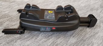 Autosedačka Joie + ISOfix základna - 9