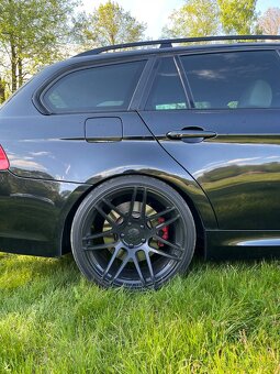 BMW e91 330d - 9