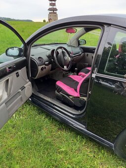 VW New Beetle - 9