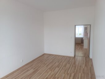 Nabízím pronájem bytu 2+kk 45m2 po kompletní rekonstrukci - 9