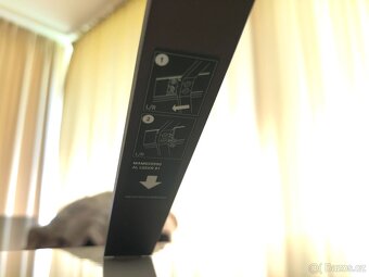 televizor Philips OLED 4K UHD - 9