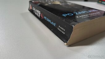 Gears of War knihy - 9