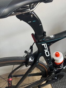 Pinarello dogma f10 Sky edice - 9
