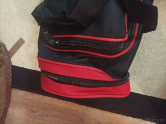 Batohy a příruční tašky - 9
