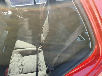 VW Golf 1.6i,74kw, nová STK. - 9