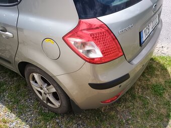 KIA CEED 1.4 LPG, 2010, 66 kW, najeto 155 tisic, STK 10/26 - 9