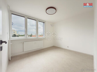Prodej bytu 2+kk, 35 m², Ostrava, ul. Varenská - 9