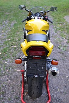 Honda CBR 900RR Fireblade SC33 - 9