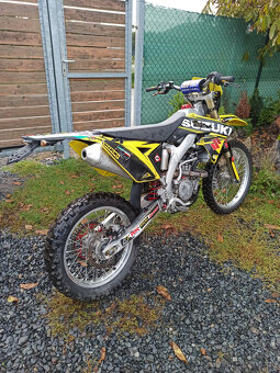 Suzuki RMZ 250 R.V.2015 - 9