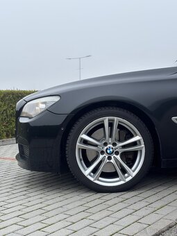 BMW 750i xDrive M-paket F01 - 9