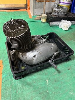 Jawa 250 - kývačka - 9