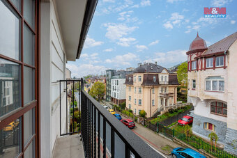 Prodej bytového domu, 895 m², Karlovy Vary, ul. Rumunská - 9