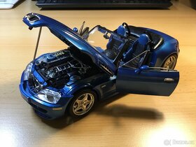 Model auta BMW M3 Roadster 1/18 - 9